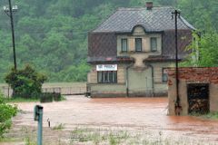 Neprůjezdných silnic je už 130, stále přibývají další