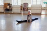 Laura od tří let chodí do Baletního studia při Moravském divadle Olomouc, na divadelní prkna to proto měla vždycky blízko.
