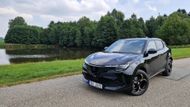Původně se SUV mělo jmenovat Milano, ale protože se vyrábí v Polsku, italský ministr jeho použití zakázal. Proto označení Junior.