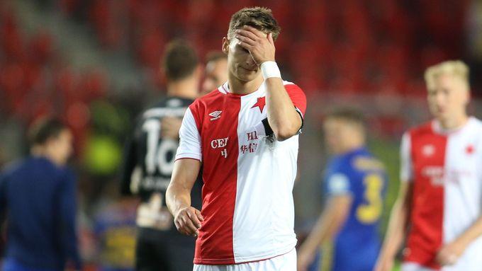 Milan Škoda se raduje z proměněné penalty, která rozhodla o výhře Slavie v nejtěsnějším poměru 1:0.