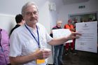 Přesvědčoval faráře ke spolupráci s StB, teď ve volbách kandiduje za Stačilo!