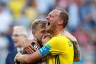 Švédové začali éru bez Zlatana vítězstvím. Hvězdný útočník v Rusku místo fotbalu propaguje kreditku