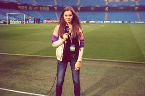 FOTO Miss Chlebovská: Z modelky moderátorkou zápasů UEFA!