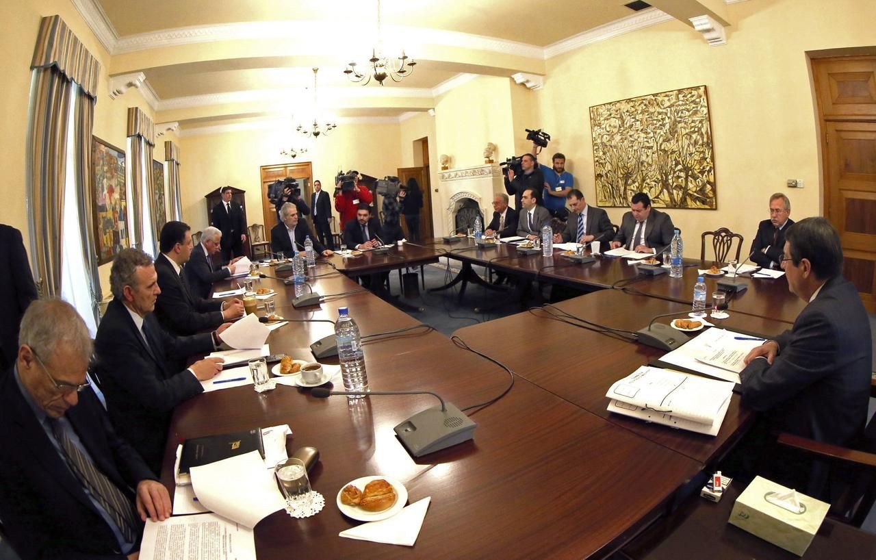 Kyperský prezident Anastasiades na schůzce s vládou
