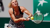 Česká tenistka Kateřina Siniaková vyřadila na Roland Garros světovou jedničku Japonku Naomi Ósakaovou.