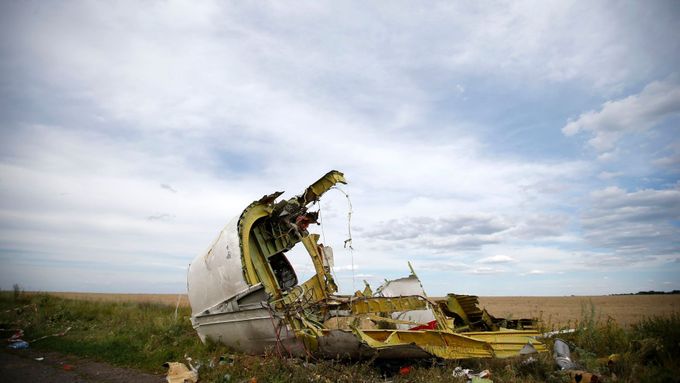 Trosky letu MH17 na východní Ukrajině.
