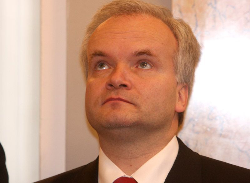 Topolánek obměnil vládu: Pavel Svoboda