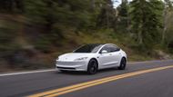 Tesla odhalila najednou hned dvě levné verze stávajících modelů s označením Standard.