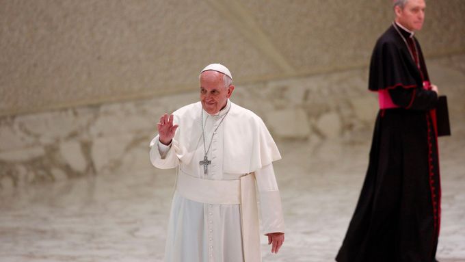 Papež František na sympóziu o obchodování s lidmi ve Vatikánu.