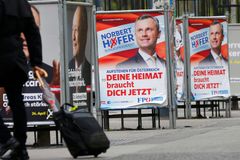 Nové rakouské volby prezidenta budou jiné. Stane se řada věcí, co lidi ovlivní, říká ústavní právník
