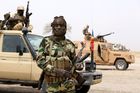 Vojáci našli v Nigérii masový hrob s nejméně 70 mrtvolami
