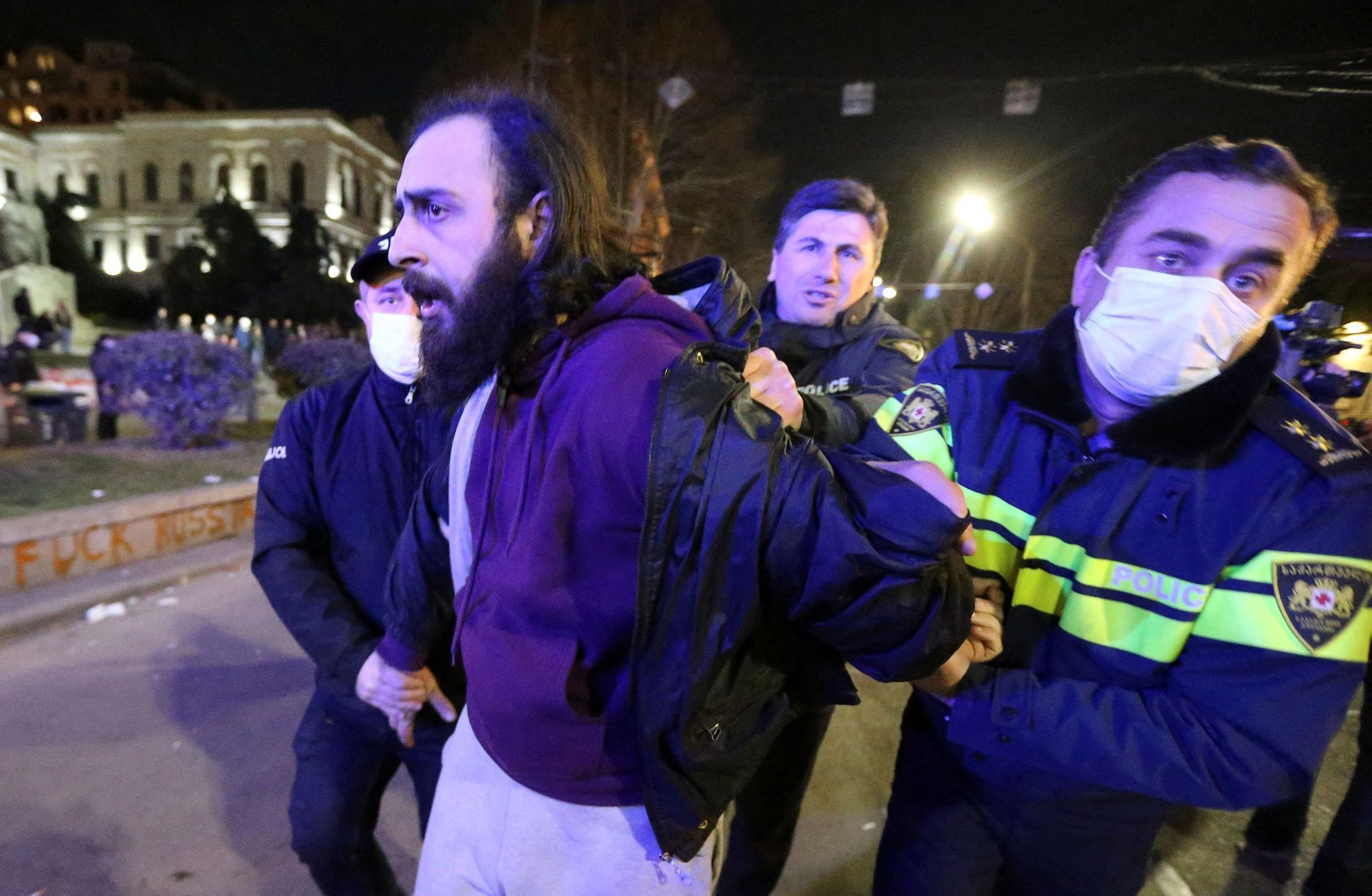 gruzie protesty evropská unie demonstrace vodní děla