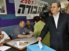 Strana práce Ehuda Baraka by ve volbách výrazně propadla