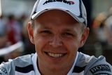 Zatímco se čtyřnásobný mistr světa trápil, prosadila se nová generace závodníků. Kevin Magnussen absolvoval v Melbourne svůj vůbec první závod formule 1...