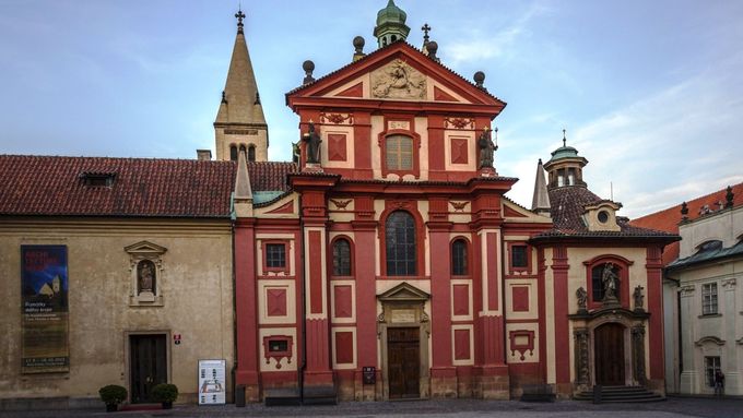 Bazilika a klášter sv. Jiří na Pražském hradě.