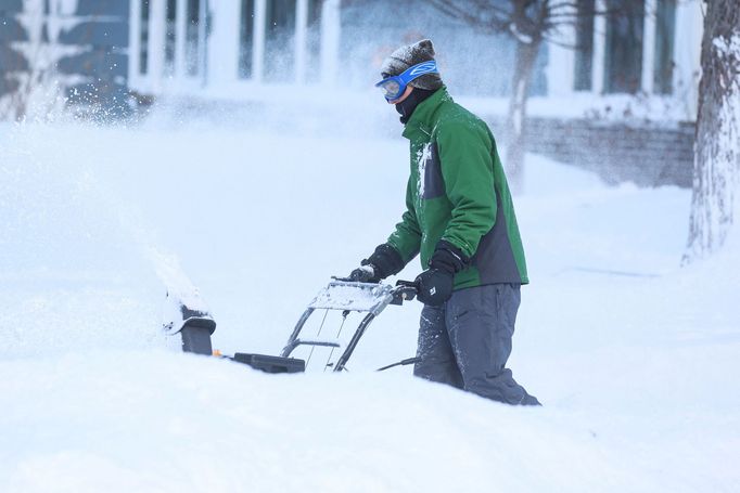 Sněhová bouře udeřila v Buffalu, městu na západě státu New York.