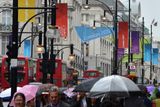 Ulice Londýna pokryly poutače s olympijskými motivy.