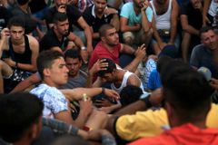 Maďarsko hlásí rekord, do země dorazilo 2093 uprchlíků