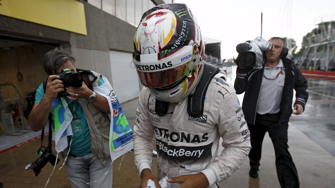Lewis Hamilton byl v Montrealu nejrychlejší v obou trénincích.