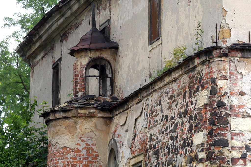 Památné ruiny severočeské. Mirošovice, okres Teplice