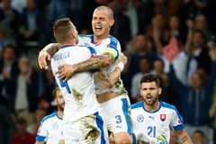 Síla Slováků zneklidňuje Anglii. Moravčík se nediví: Umí Rooney něco víc než Hamšík? Neumí