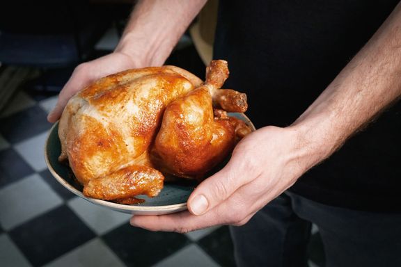 "Nechtěl jsem dělat jen obyčejná grilovaná kuřata, takže se je snažíme něčím ozvláštnit. Naši hosté pak bývají překvapení, jak moc jim chutnají," říká Václavík.
