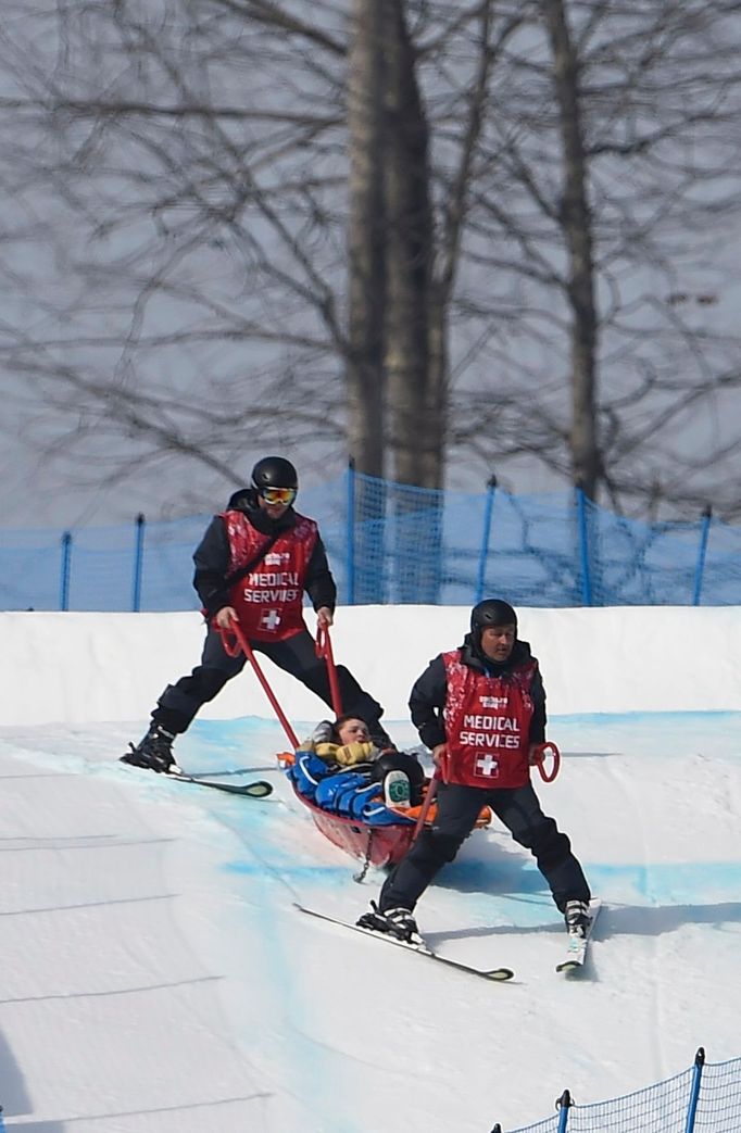 Soči 2014, snowboardcross: zraněná Jacqueline Hernandezová z USA