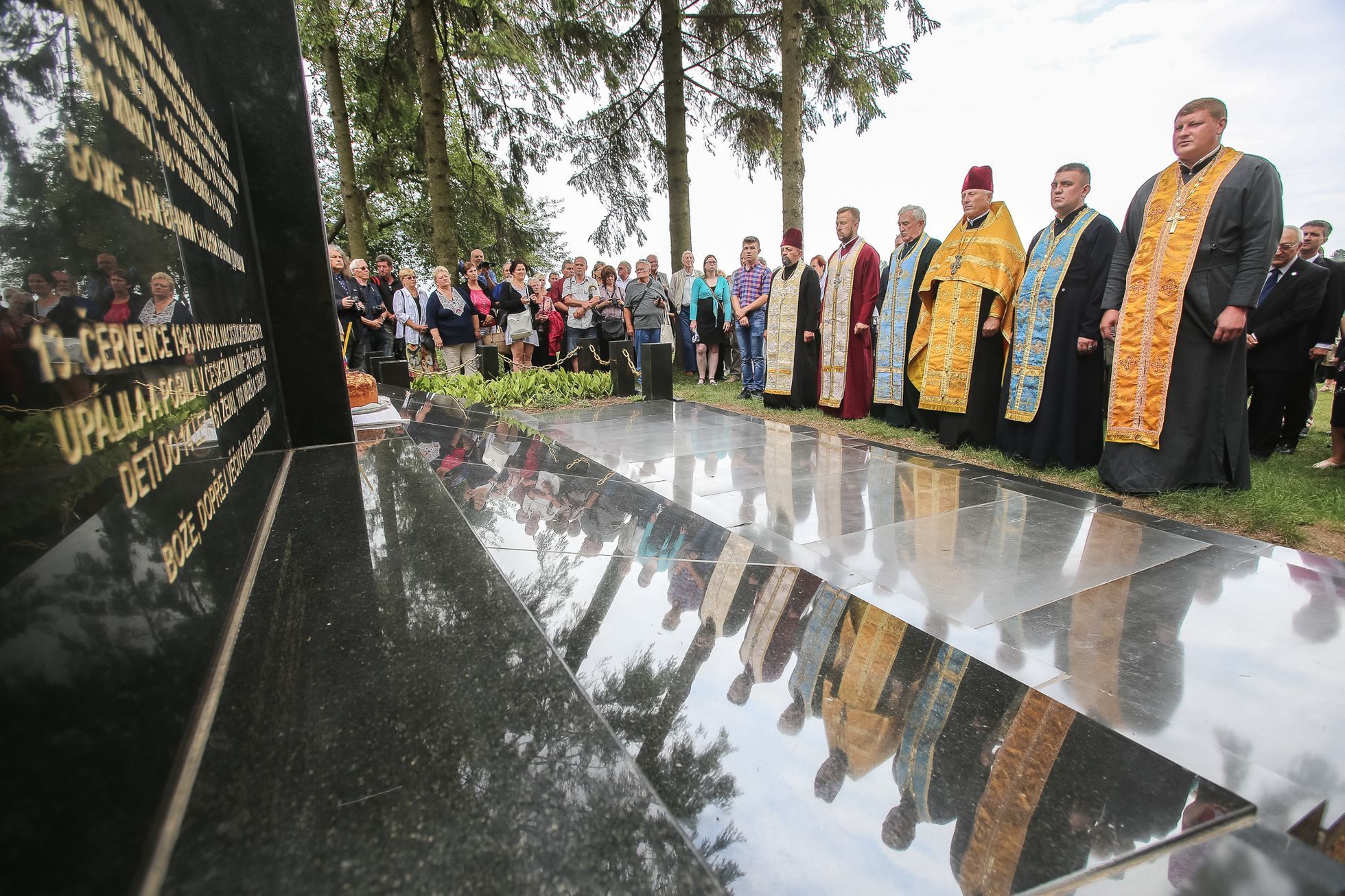 Český Malín, Ukrajina - pietní akt k 75. výročí vypálení vesnice nacisty