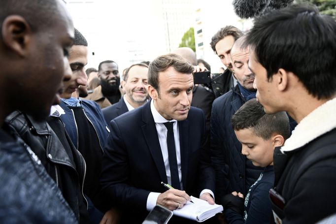 Macron se nebojí podpořit veřejně imigraci do země. Francie je ostatně tradiční přistěhovaleckou zemí už z dob koloniální éry.