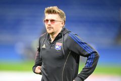 Šulc rozděluje Lyon. Je jako švýcarský nůž, kouč ale neví, jak ho využít, tvrdí o něm