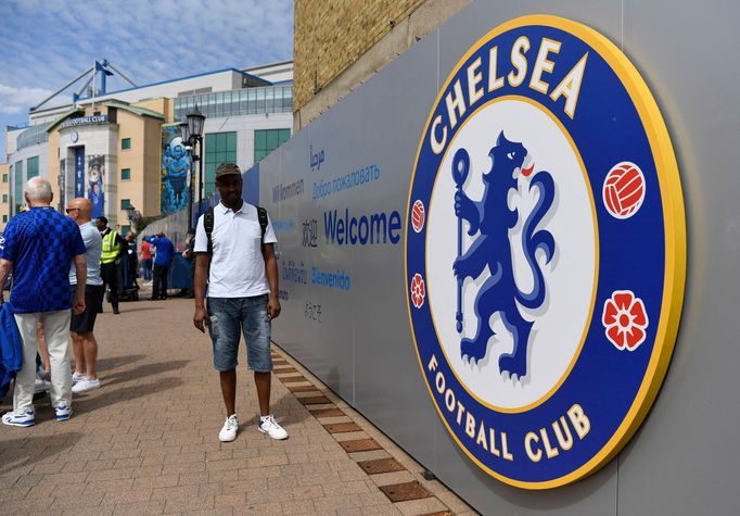 Soccer Football - Premier League - Chelsea v Watford - Stamford Bridge, London, Britain - May 22, 2022   Fans outside the stadium before the match Action Images via Reute