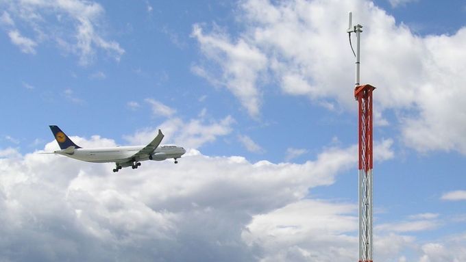 Sledovací systémy z Pardubic udržují bezpečný provoz na letištích po celém světě.