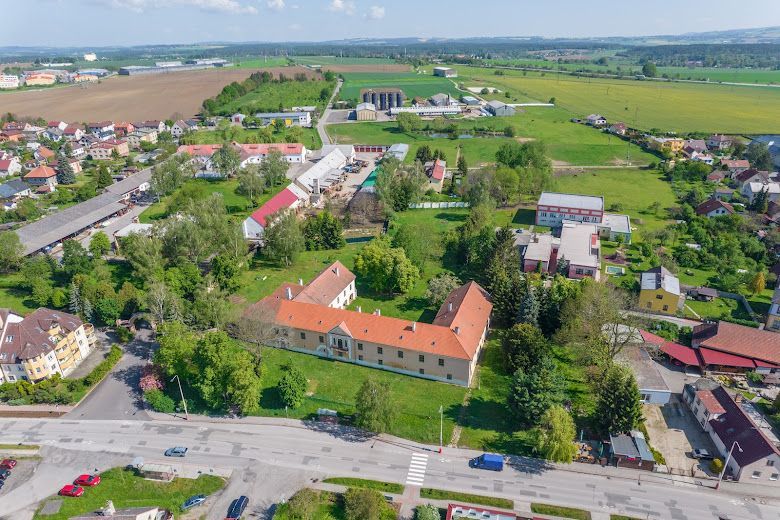 Zámek Měšice