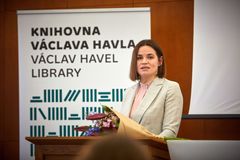 Cichanouská ocenila Fialovu vládu za postoj k Lukašenkovi. Zmínila i odkaz Havla