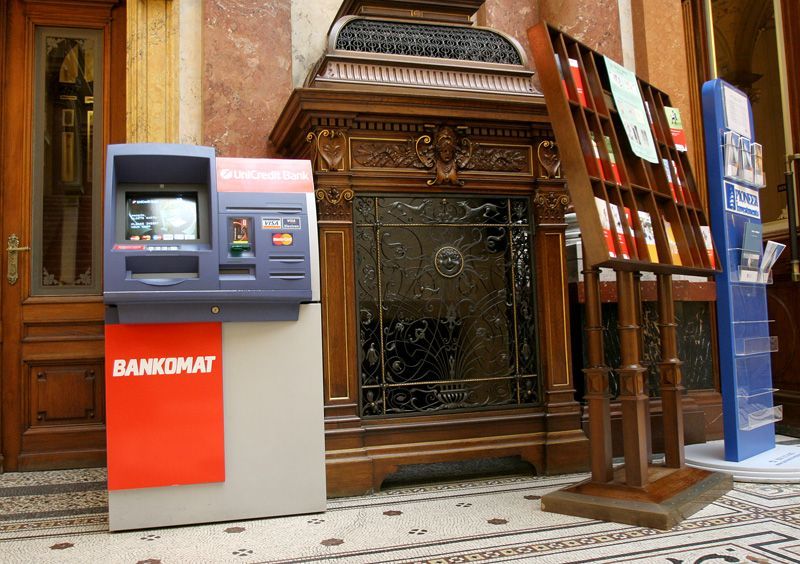 UniCredit Bank na Příkopech v Praze