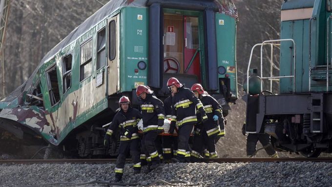 Tragická srážka vlaků na jihu Polska