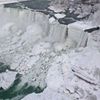 Zamrzlé Niagarské vodopády