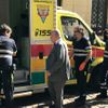 Schwarzenberg nastupuje do sanitky