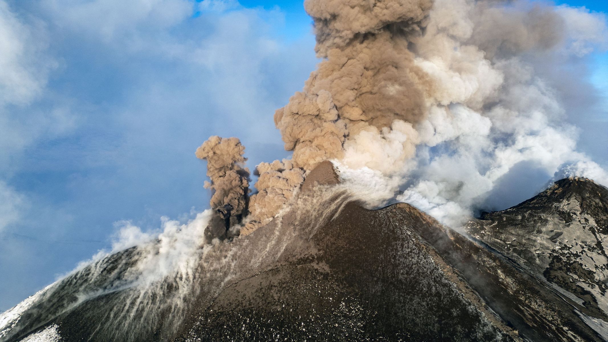 Etna, sopka, erupce, sníh, láva, Zahraničí, Itálie, Reuters