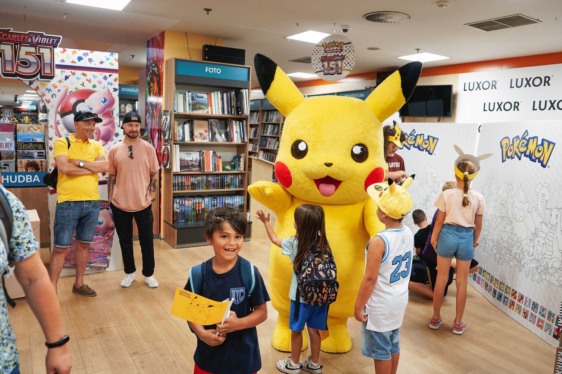 Otevření Pokemon shop in shopu v knihkupectví Luxor na Válavském náměstí v Praze