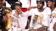 Slavné trio Miami "Big Three" osobně. Zleva Dwyane Wade, LeBron James a Chris Bosh.