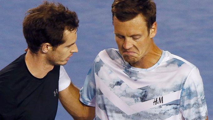 Zklamaný Tomáš Berdych. Andy Murray byl v semifinále Australian Open nad jeho síly.