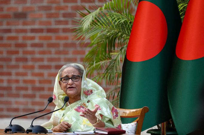 Bangladéšská premiérka šajch Hasína Vadžídová na snímku z ledna 2024