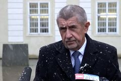 "Trapná kulišárna". Babišovi se rýsuje úplně jiná volba než prohození Turka a Macinky