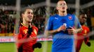 Fotbal, Belgie - Slovensko: Eden Hazard (Belgie, vlevo)