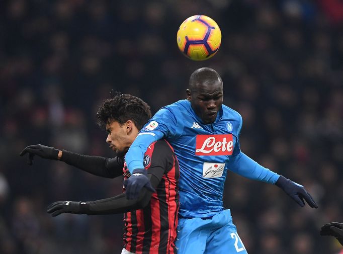 AC Milán vs. Neapol: Kalidou Koulibaly a Lucas Paqueta