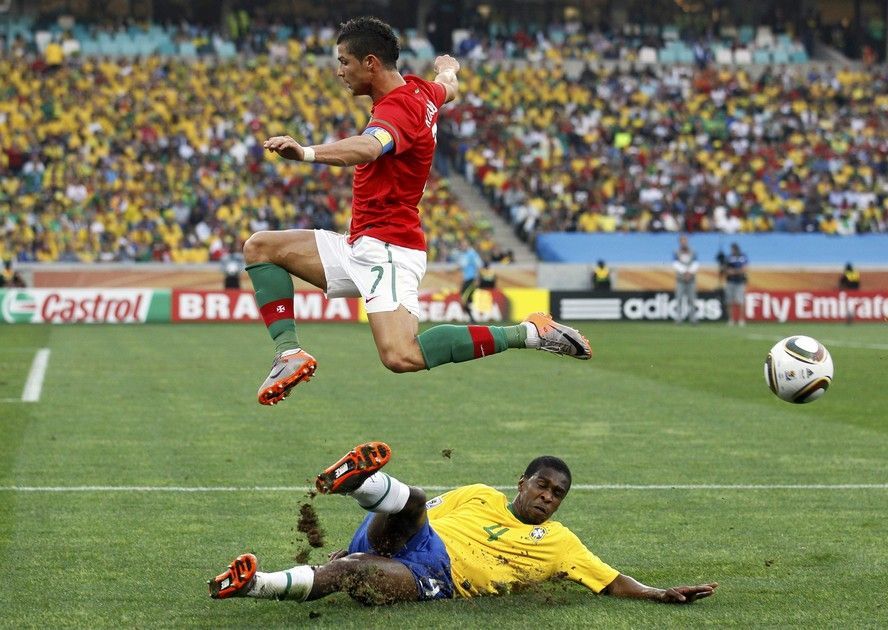 Ronaldo v zápase s Brazílií