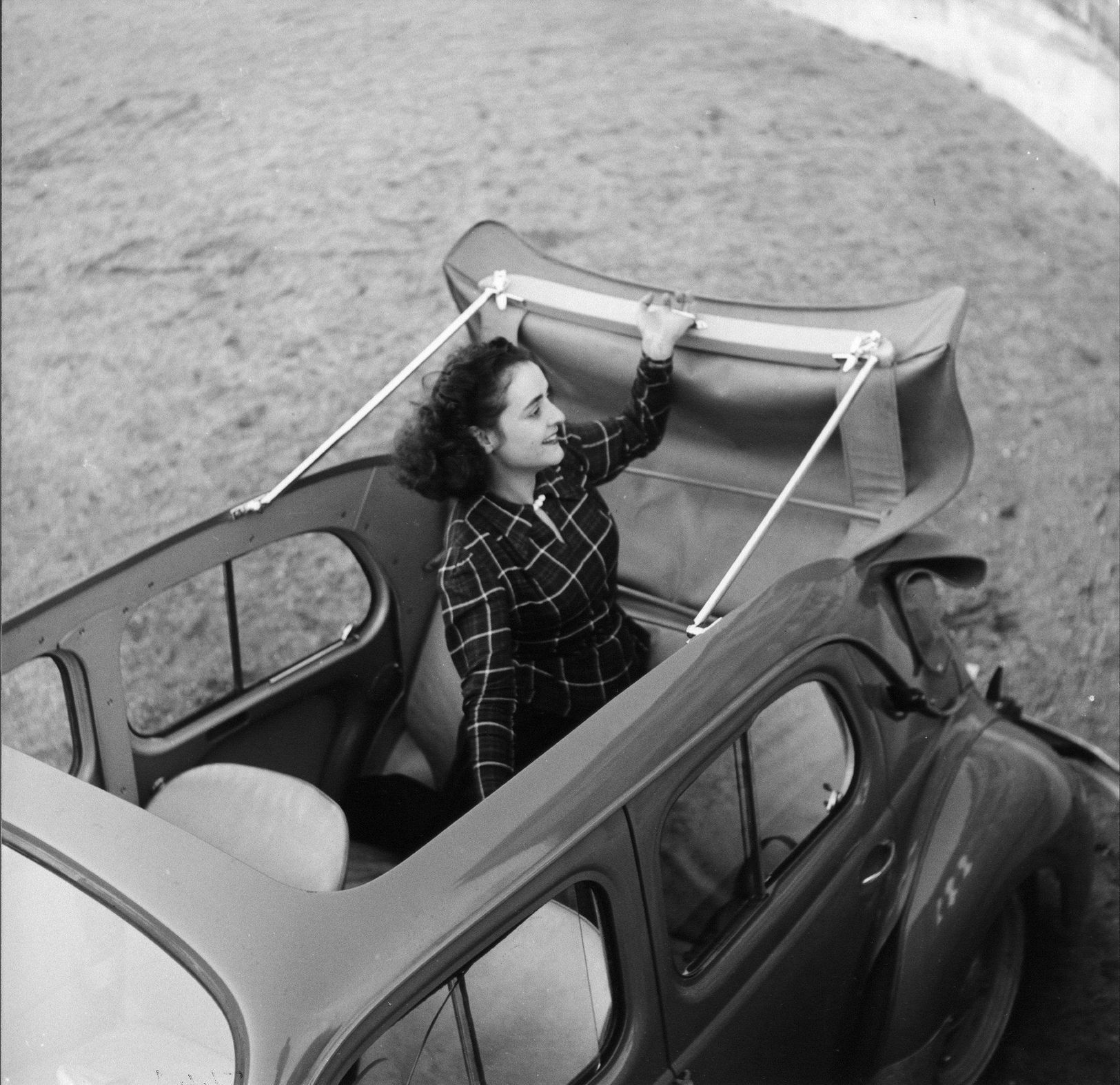Renault 4CV