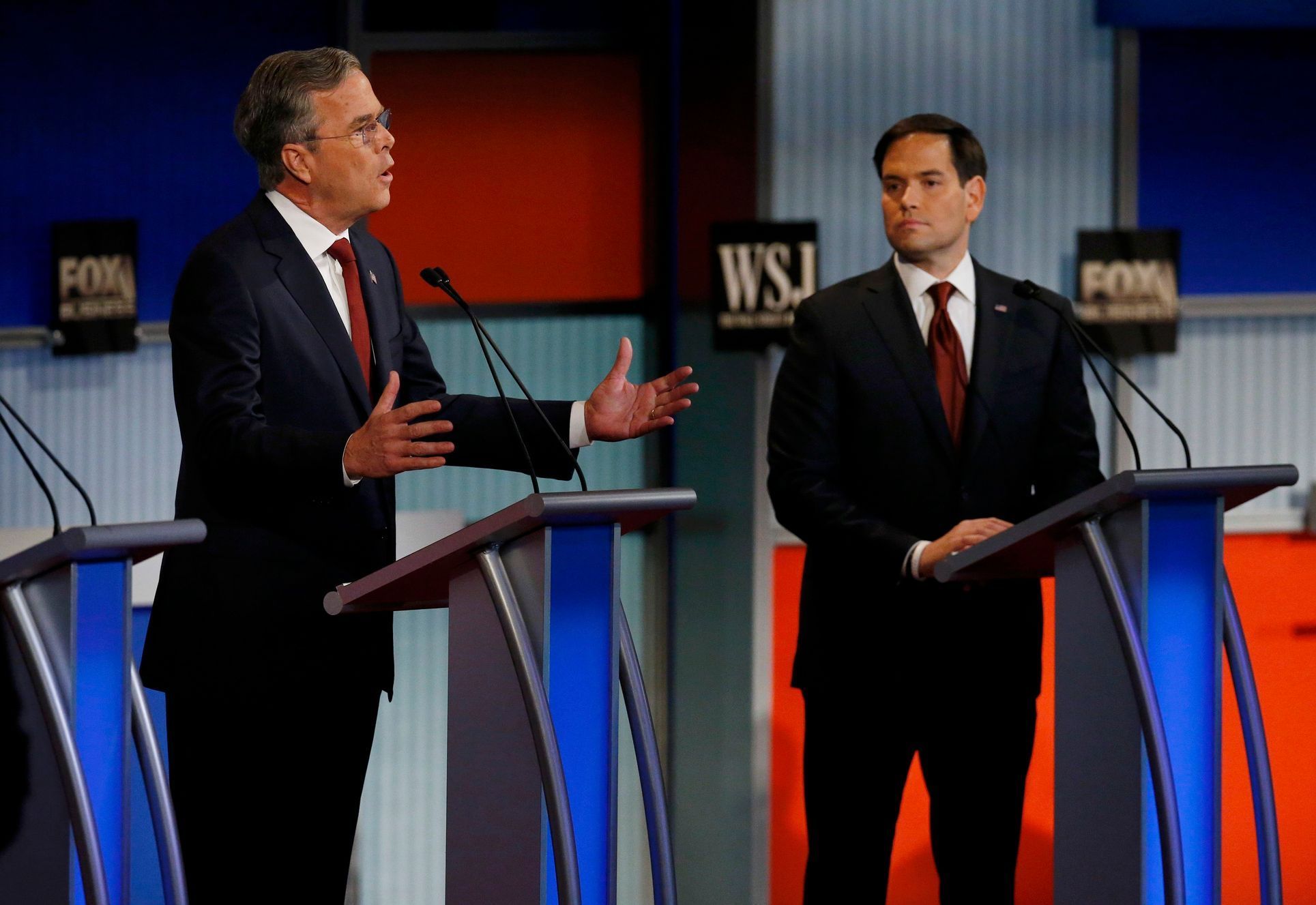 Jeb Bush a Marco Rubio během republikánské předvolební debaty