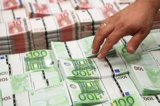 Euro, ilustrační foto.